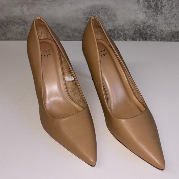 A New Day Women's Tara Pointed Tan Toe Pumps with Memory Foam Insole - Picture 3 of 8